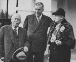 Prime Minister Menzies with his parents, James and Kate, at Parliament House, 24 May